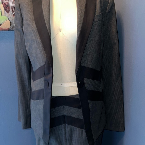 BCBGMAXAZRIA two-piece women’s gray and black striped  skirt suit - Picture 3 of 13